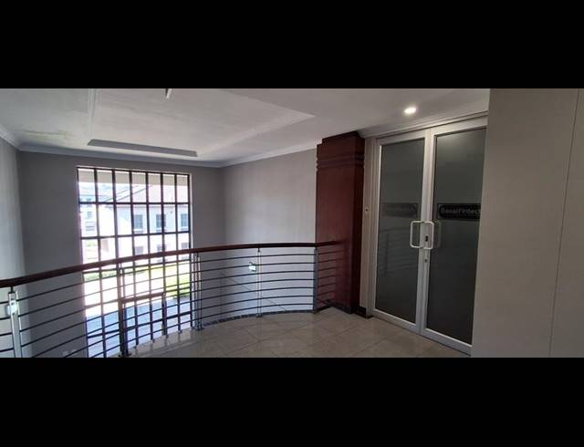 BUSINESS PROPERTY TO RENT IN BRYANSTON